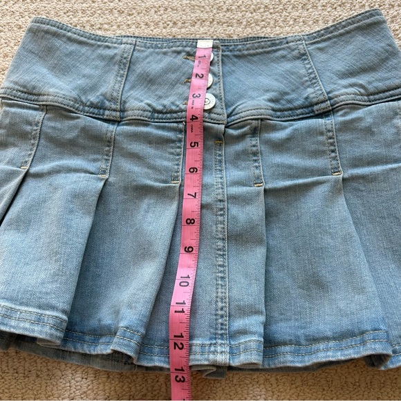 BDG Denim Pleated Mini Skirt - Picture 3 of 7